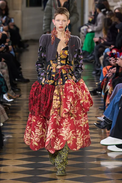 Look 23